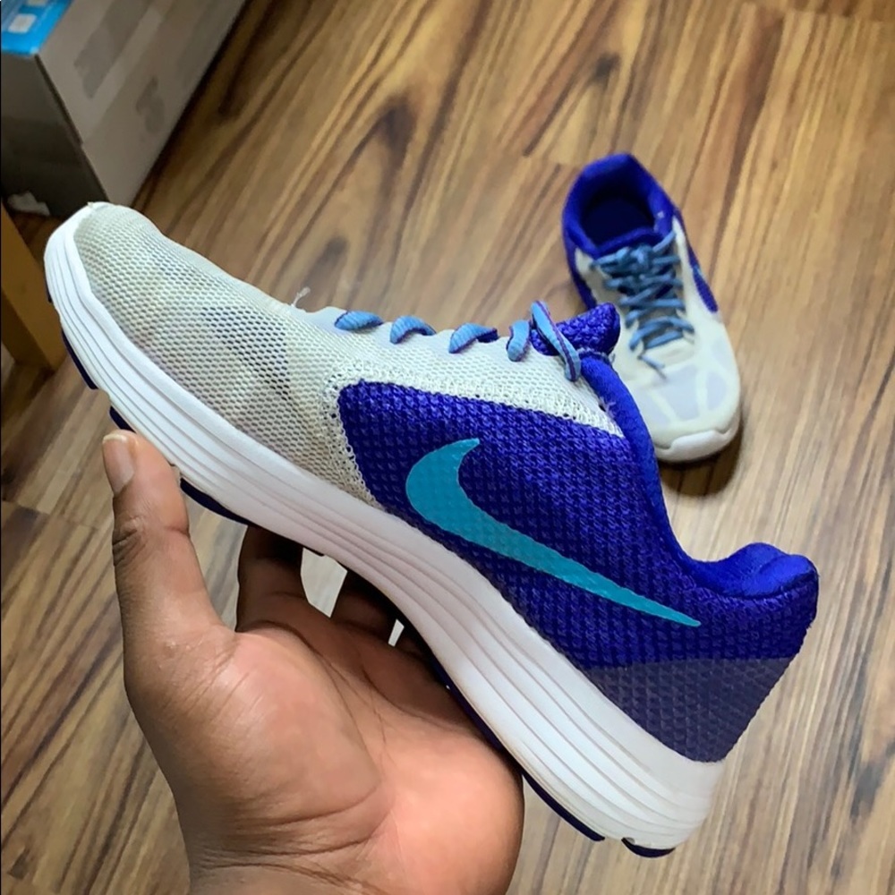 Nike Revolution 3 WMNS - Picture 5 of 9
